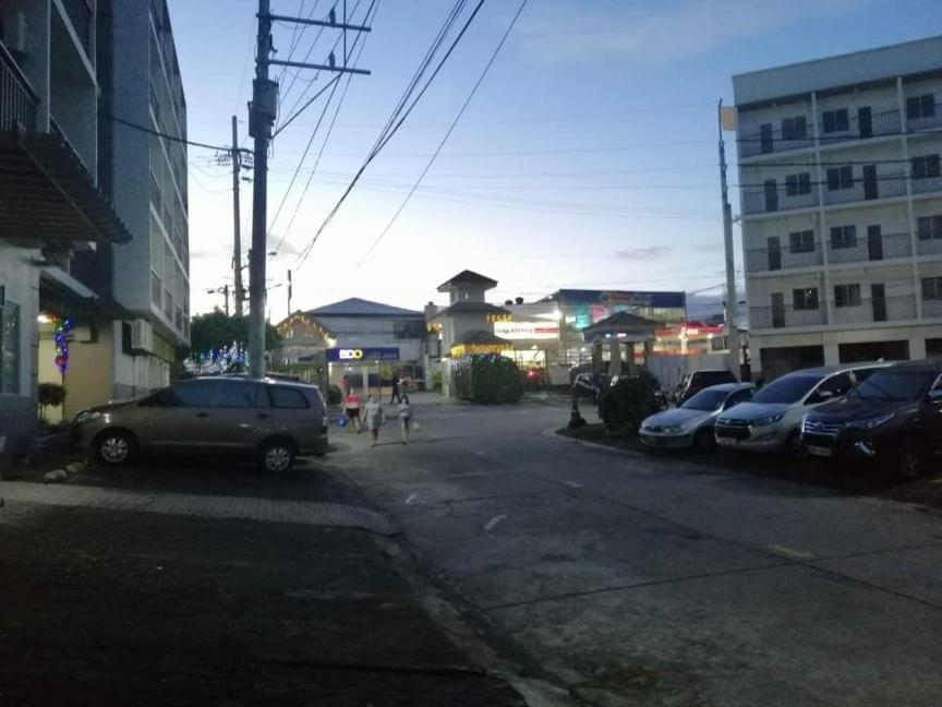 Ekonumi Rooms At Moonwalk Paranaque Paranaque City Exterior foto
