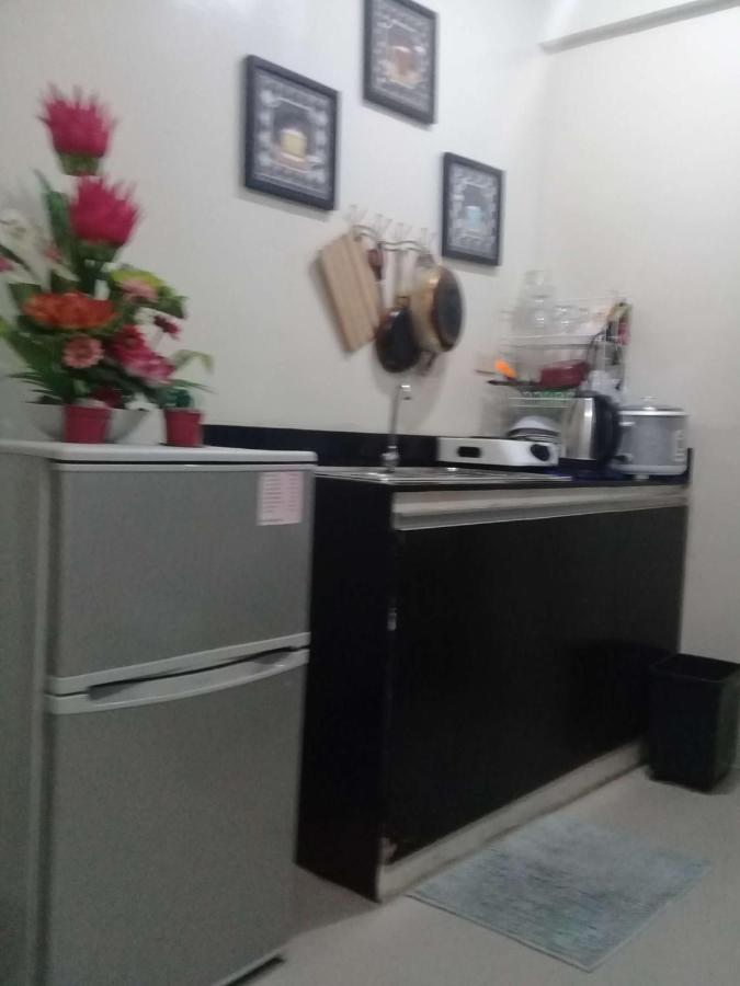 Ekonumi Rooms At Moonwalk Paranaque Paranaque City Exterior foto