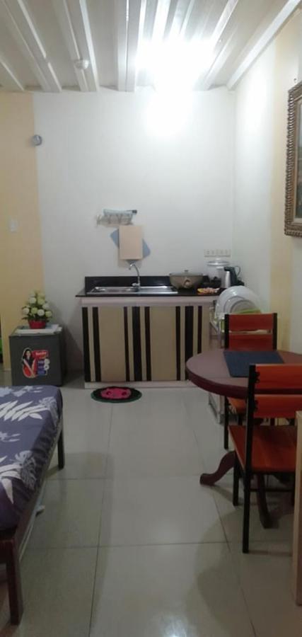 Ekonumi Rooms At Moonwalk Paranaque Paranaque City Exterior foto