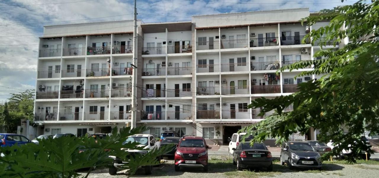 Ekonumi Rooms At Moonwalk Paranaque Paranaque City Exterior foto