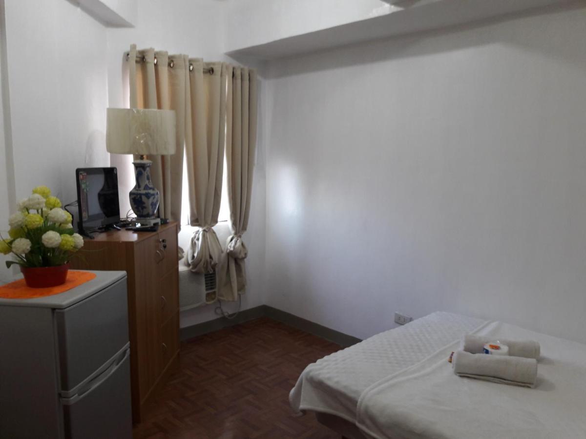 Ekonumi Rooms At Moonwalk Paranaque Paranaque City Exterior foto