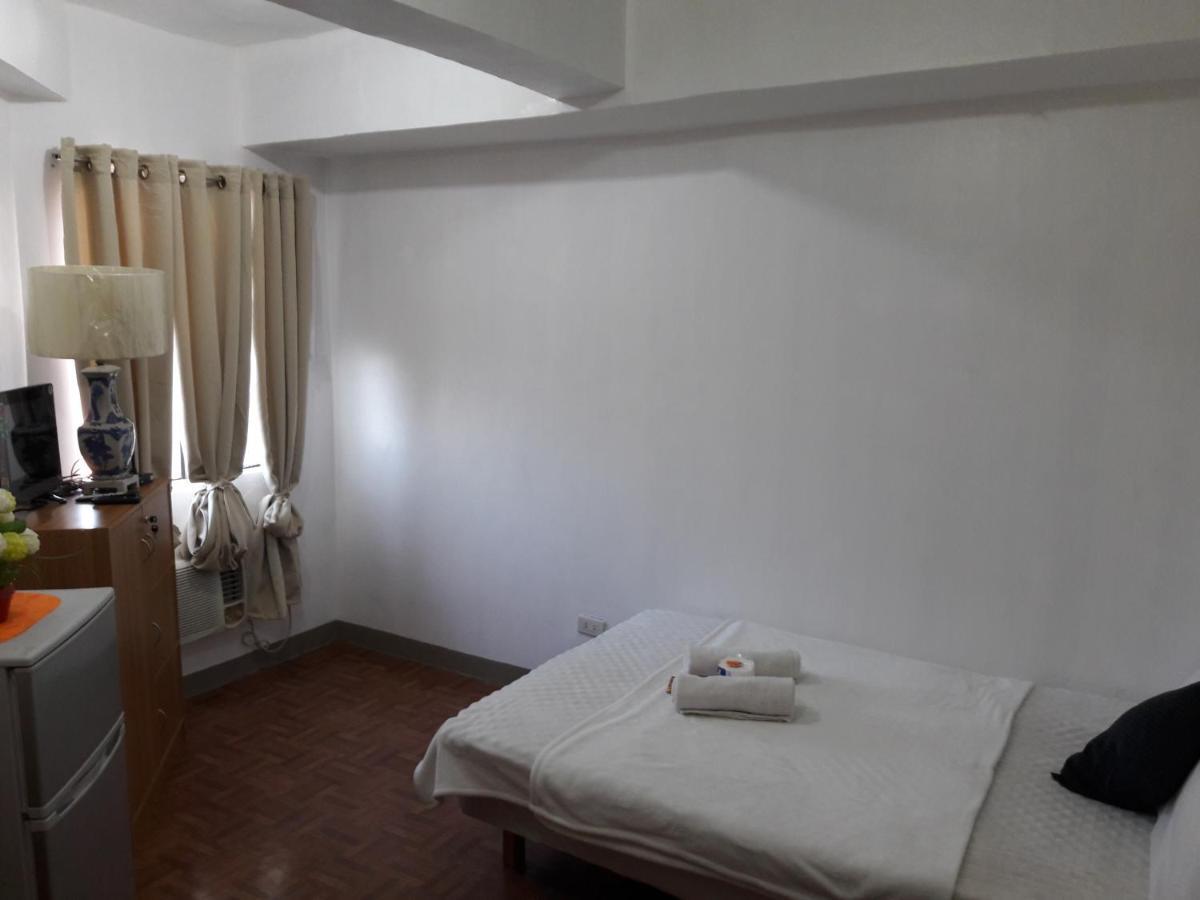 Ekonumi Rooms At Moonwalk Paranaque Paranaque City Exterior foto